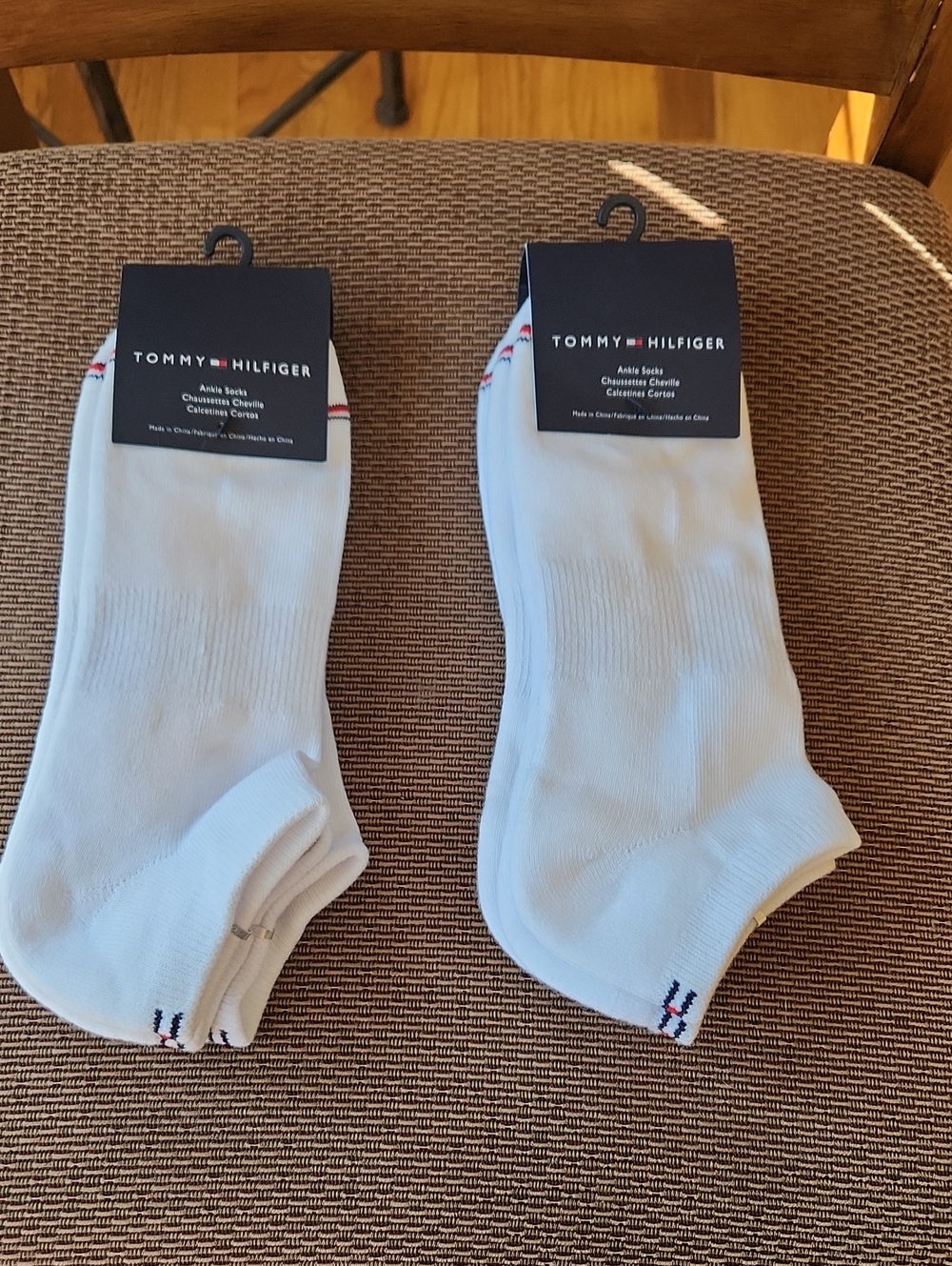 Tommy Hilfiger White Ankle Athletic Socks with Red & Blue Logo Detail